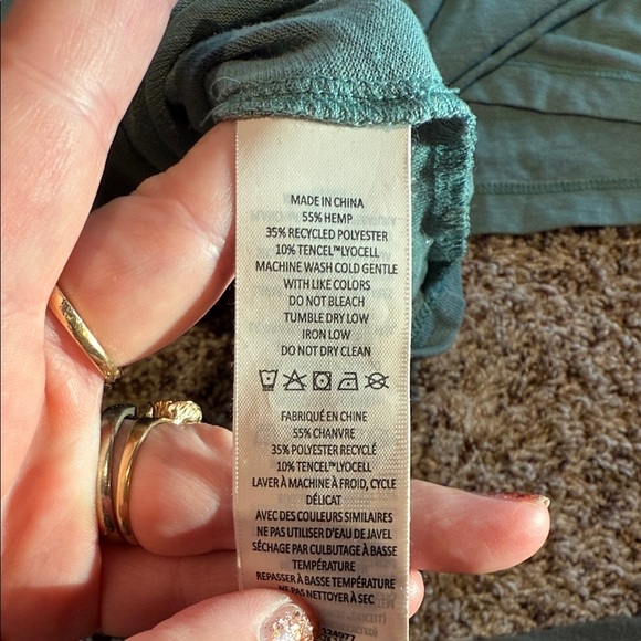 Prana Red and Green Colorblock T-Shirt XL - Picture 7 of 7